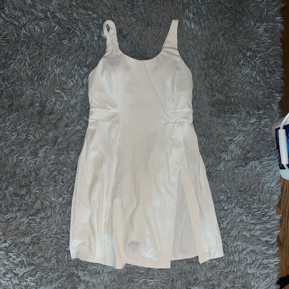 HALARA Cloudful™ Air Fabric Split Hem Backless 2-in-1 Side Pocket Tennis Dress - Picture 3 of 5